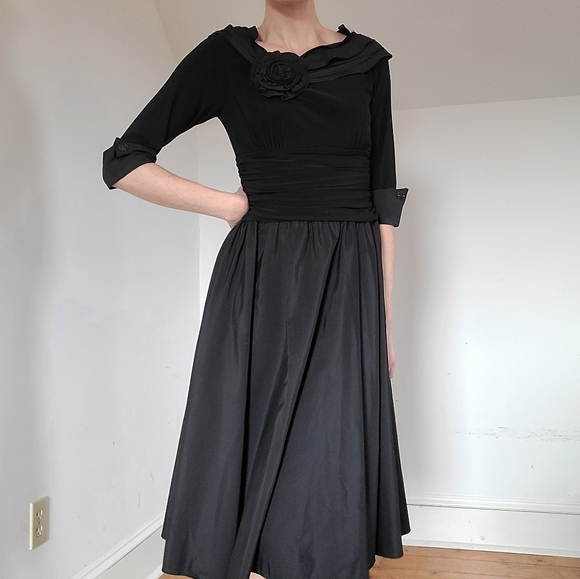 VINTAGE - Black dress - Picture 5 of 10